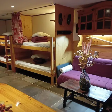 Les Neves Апартаменти